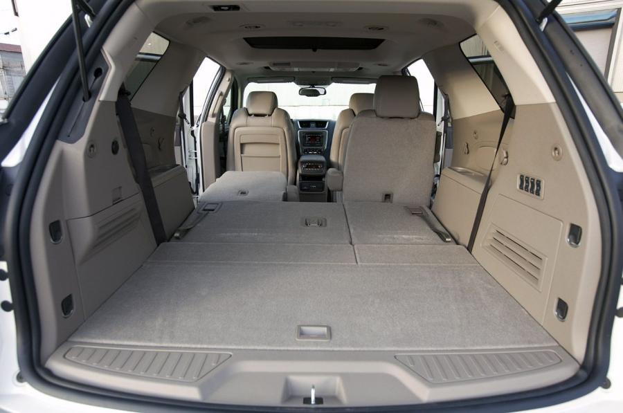  GMC Acadia Denali 2012 года  (фото 27 из 67)